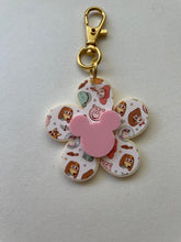 Load image into Gallery viewer, Toy Mouse Flower