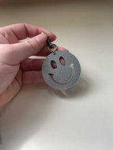 Load image into Gallery viewer, Silver Smiley Keychain