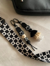 Load image into Gallery viewer, Black Smiley/ Arch Beaded Keychain
