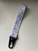 Load image into Gallery viewer, Blue dog/ orange dog key strap