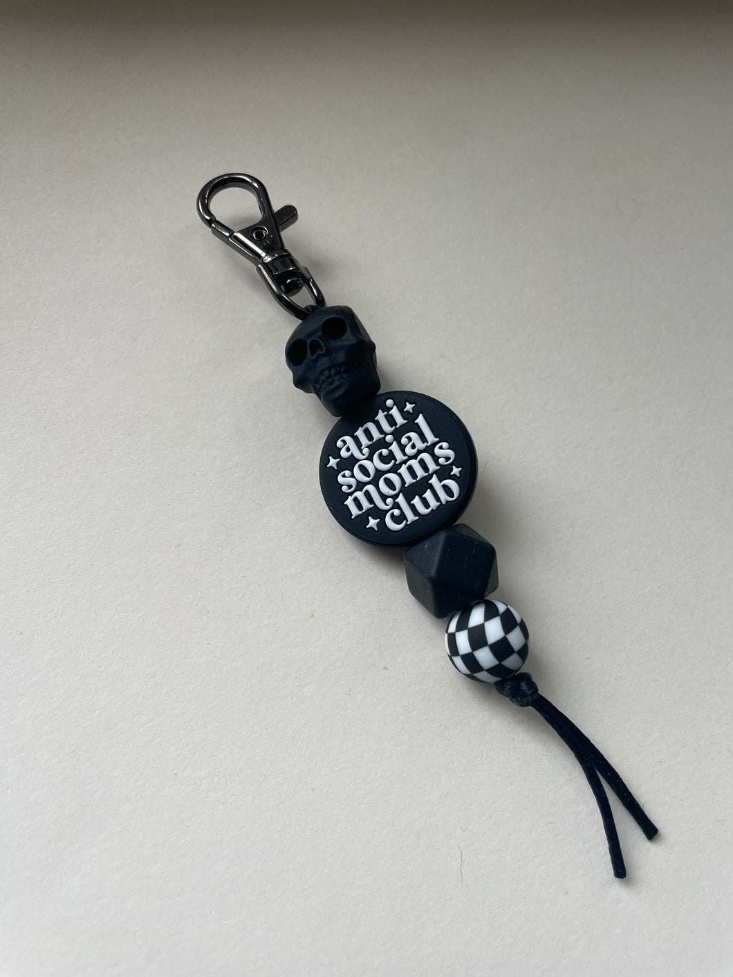 Skull anti social mom keychain