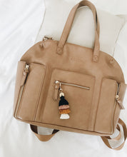 Load image into Gallery viewer, Clarissa Arch Tassel